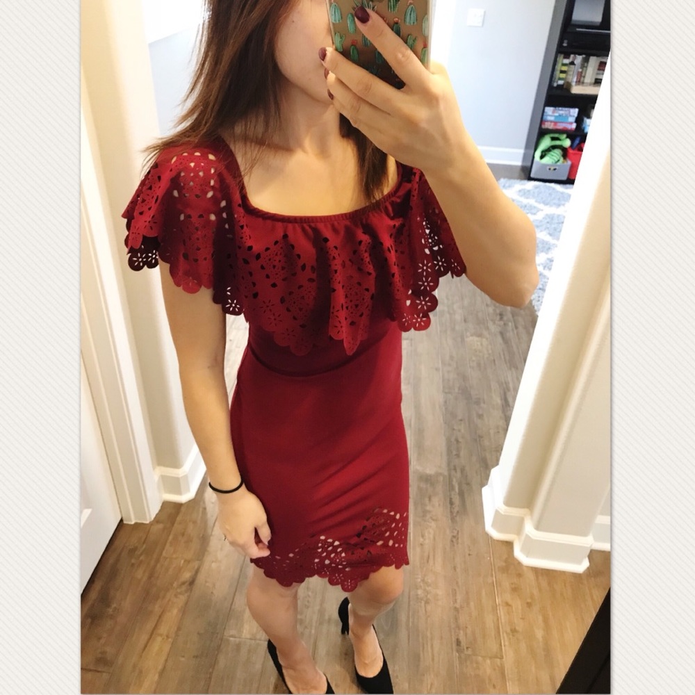 Last 1! Laser-cut off shoulder bodycon dress - Picture 2 of 4